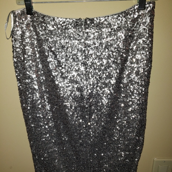 2 sequin skirts Green sequin skirt,  silver sequin skirt - Picture 5 of 6